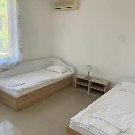 Private Helios Golf F3 Vakantiehuis Baltsjik